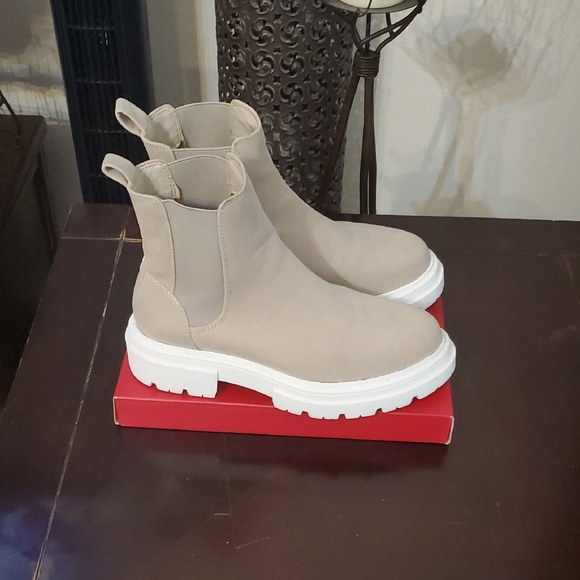 Stylish Beige Ankle Booties - Picture 2 of 5